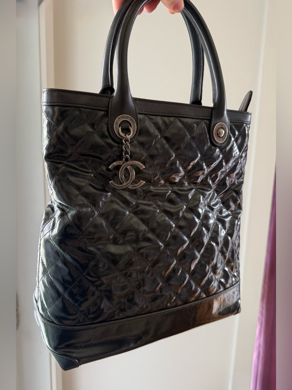 Authentic - Chanel small Cambon black quilted tote bag - Picture 3 of 15